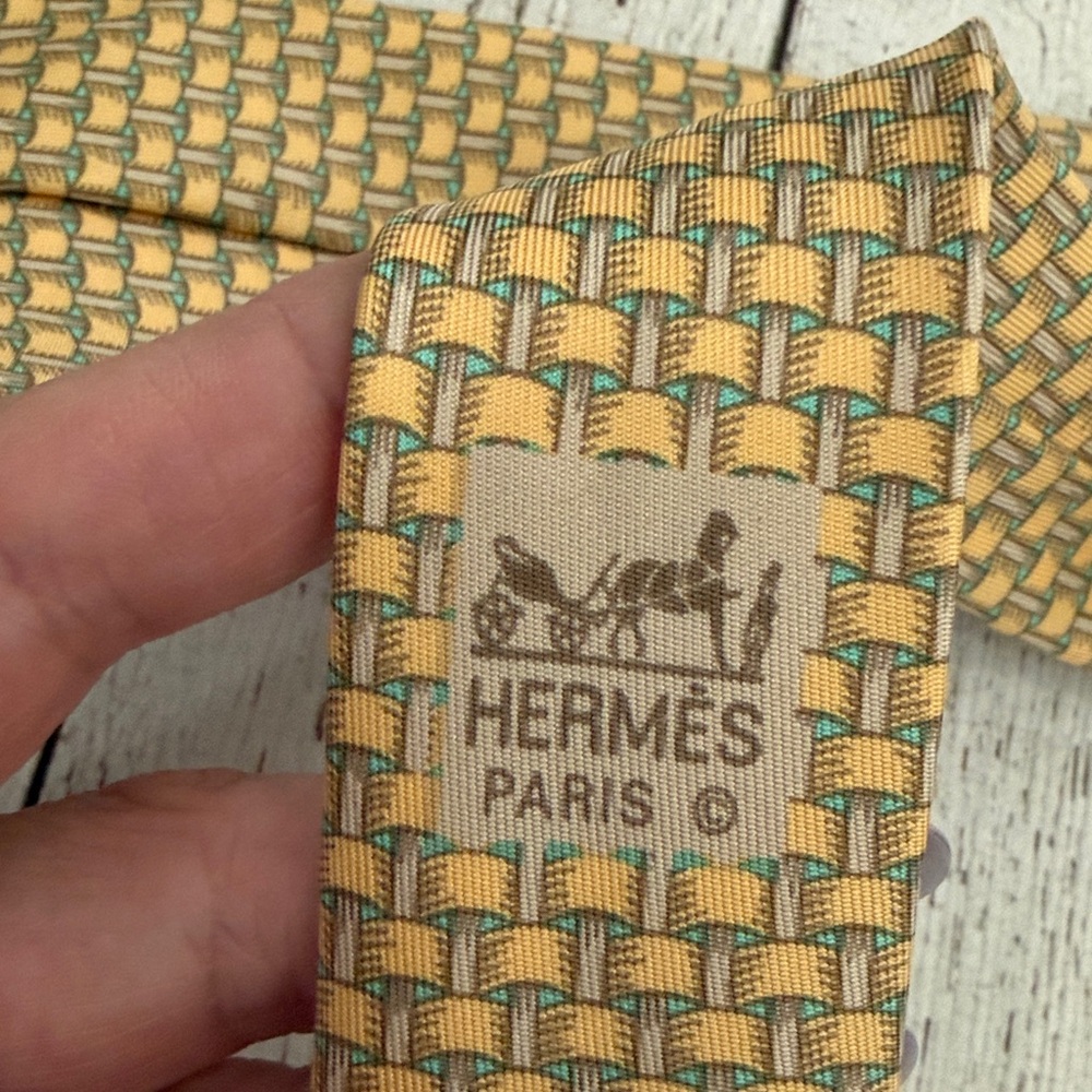 Hermes Woven Pattern Men's Tie in Gold and Teal - Picture 8 of 8
